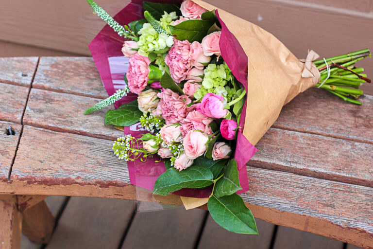 mother's day flower bouquet for Blaine Residents and custer